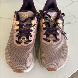 Altra Women's Experience Wild